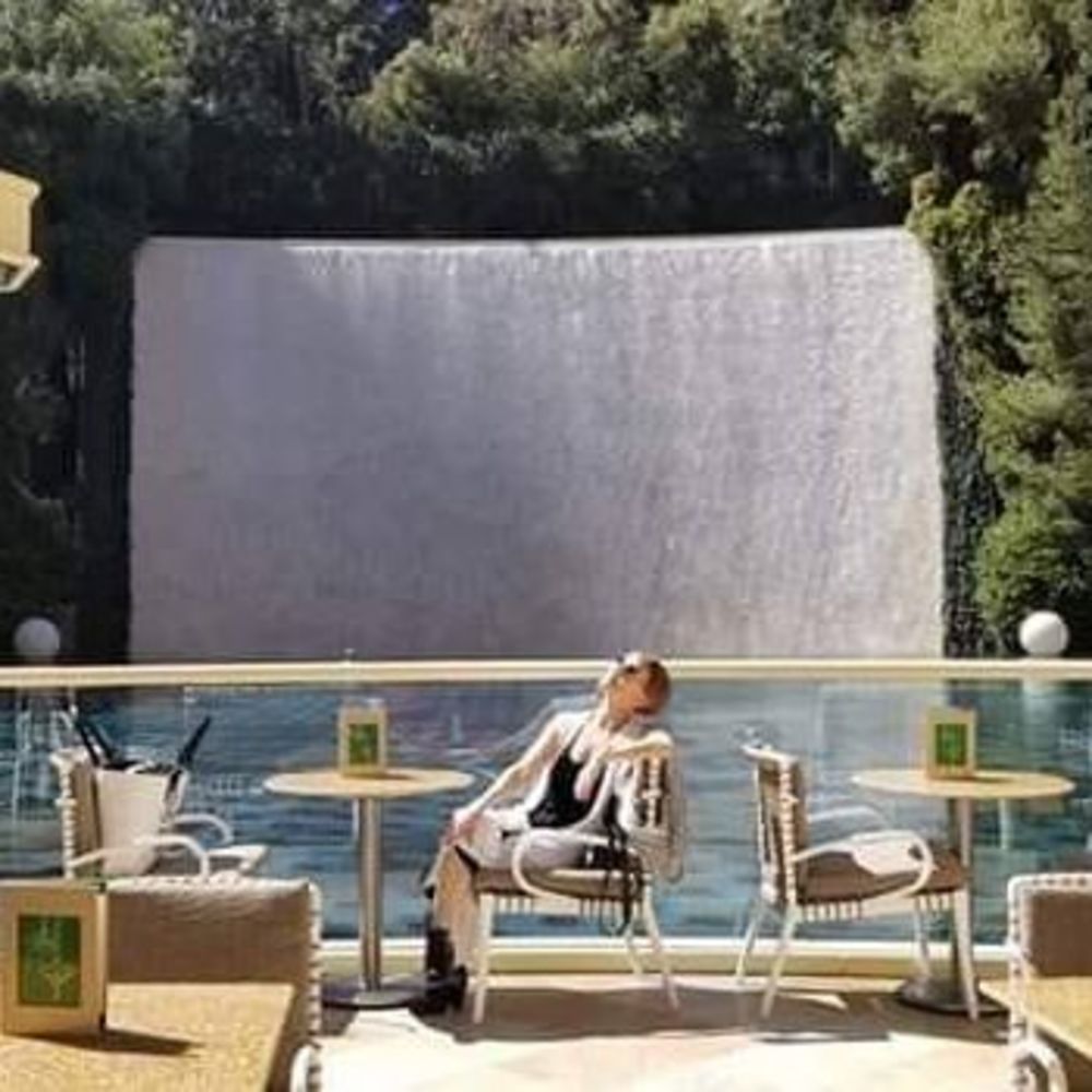 Meet your Posher, Dori